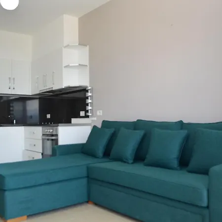 Radek Apartmán Sarandë